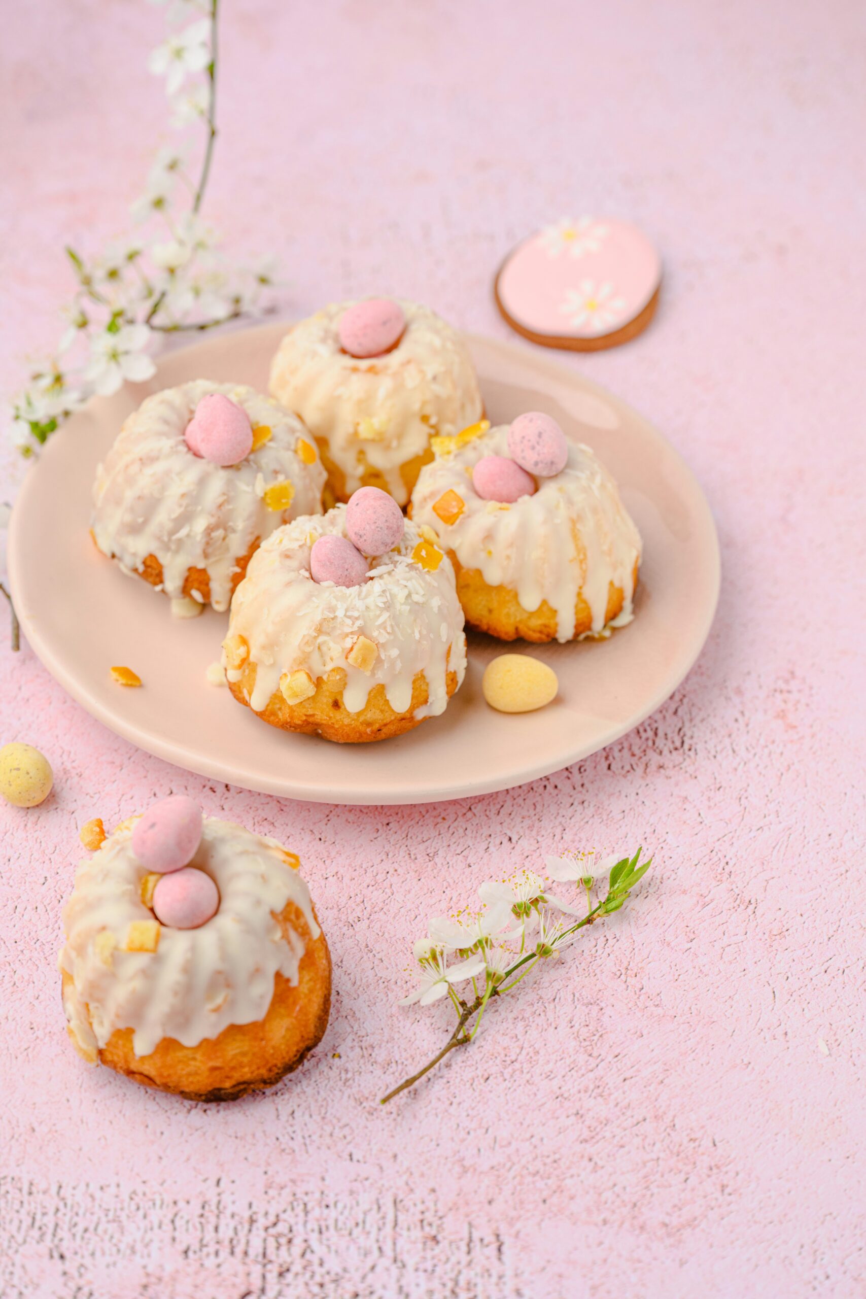 18 Spring & Easter Dessert Recipes With 5 Ingredients or Less