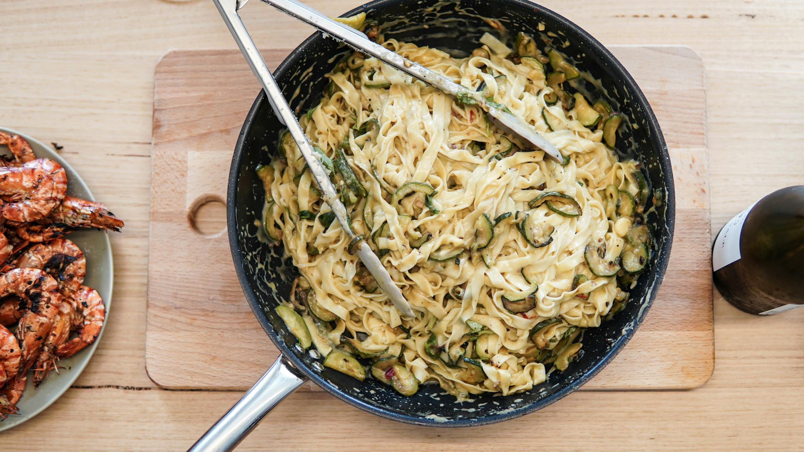35 Easy Pasta Recipes With 5 Ingredients or Less